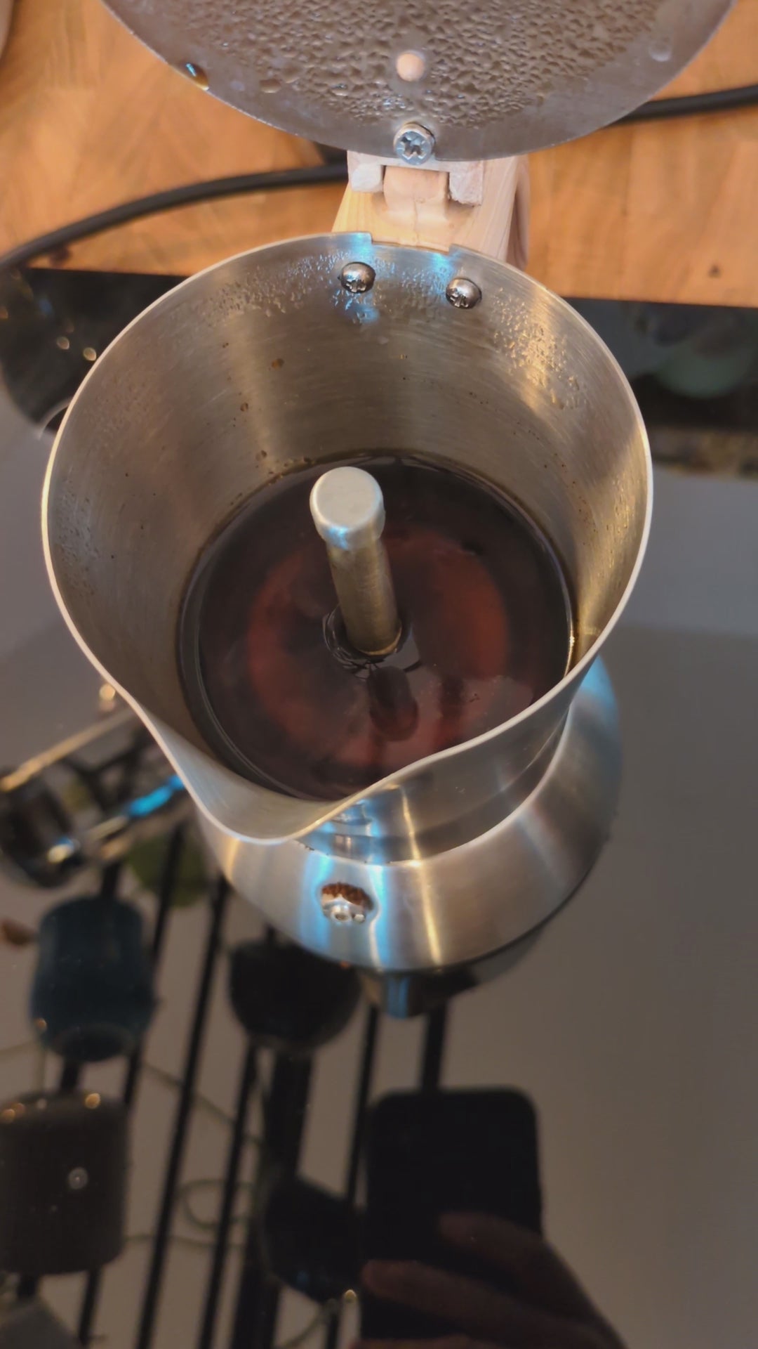 Video Kaffeekochen des Morgenheld Espressokochers FLOW 